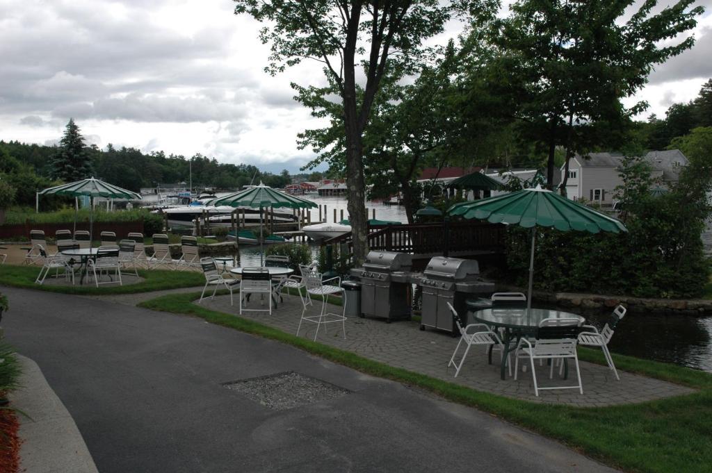 Channel Waterfront Cottages Weirs Beach Værelse billede